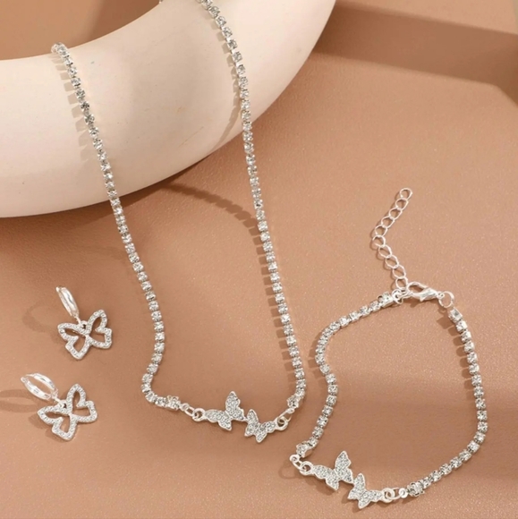 🔥ELEGANT BUTTERFLY RHINESTONE NECKLACE SET🔥 - Picture 4 of 5